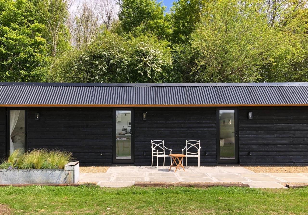 The Hopper Huts Guest House Faversham Exterior photo